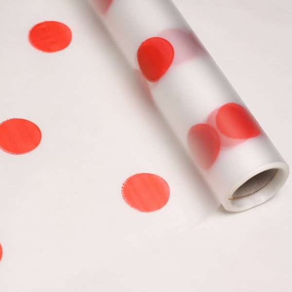 Пленка матовая с рисунком 40мкр "Элегант" красный 70см*10метров ± 5%, 1 шт Пленка матовая с рисунком 40мкр «Элегант» красный 70см*10метров ± 5%, 1 шт